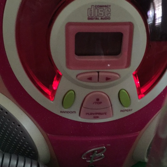 DVD player with microphones - Picture 3 of 3